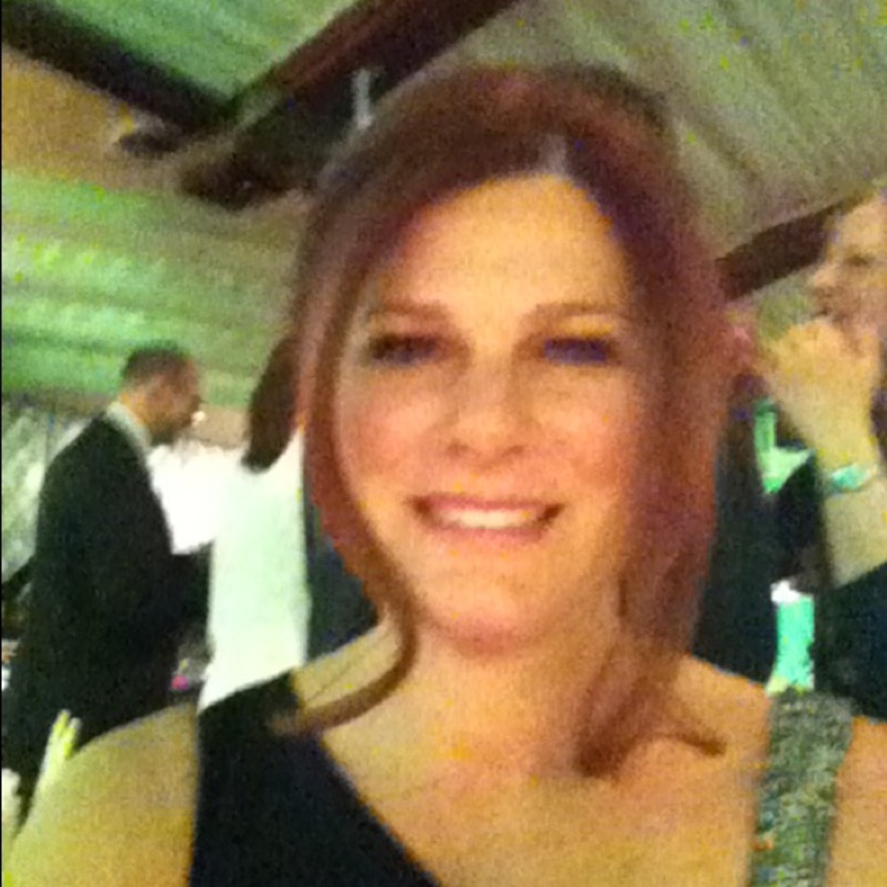 Meet your Posher, Jodi lee